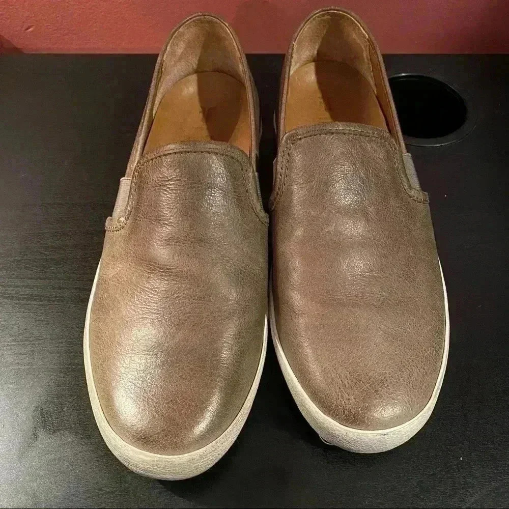 Frye Womens Dylan Closed Toe Casual Slide